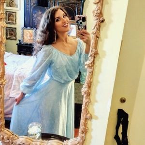 💌 Stunning vintage ILGWU beautifully blue Cinderella dress